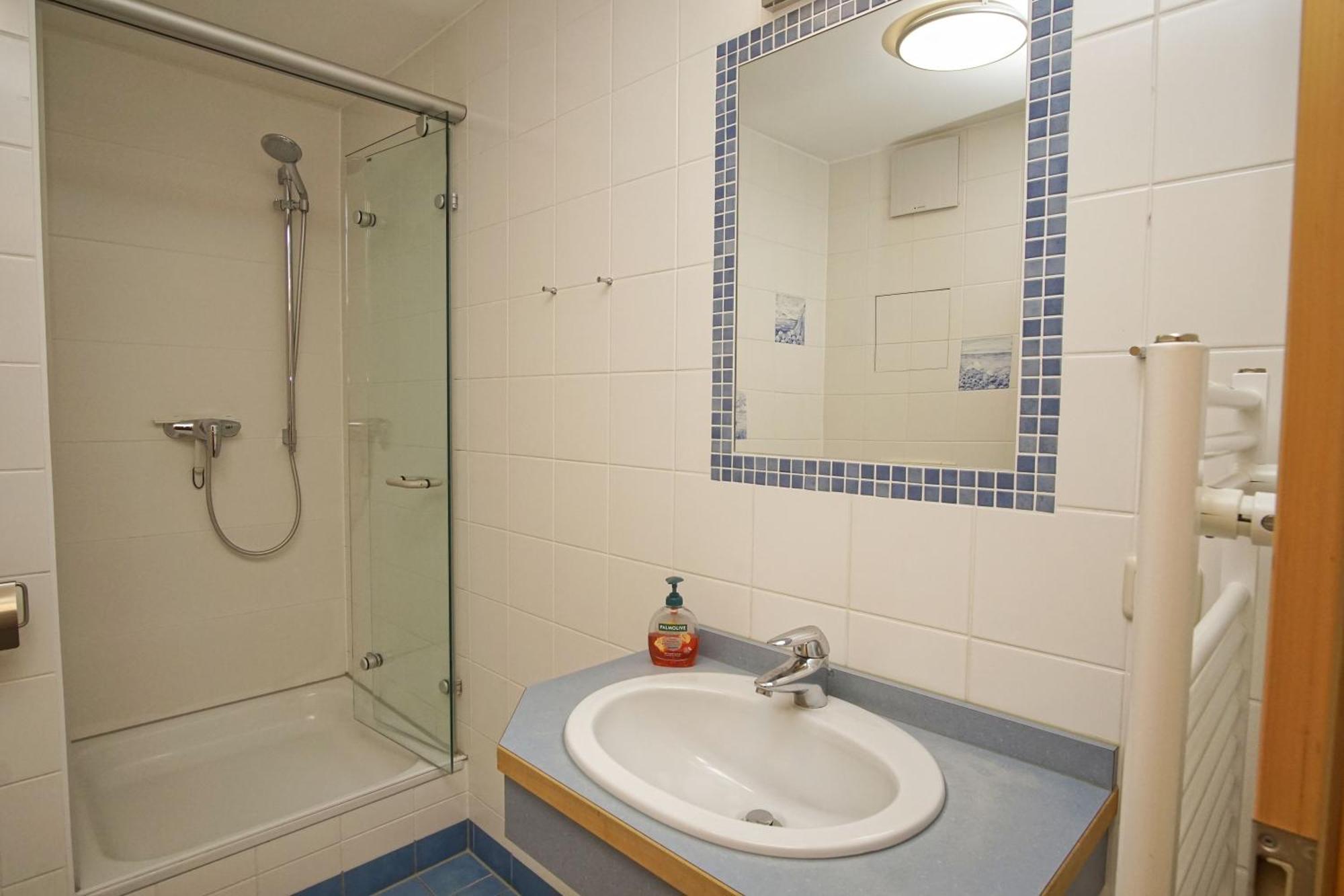 Ferienwohnung Mit Traumhaftem Meerblick - Haus Am Meer Fewo 10 Lohme Exterior foto